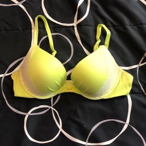 VS Fabulous Bra